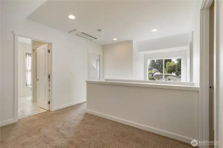 Upper floor landing