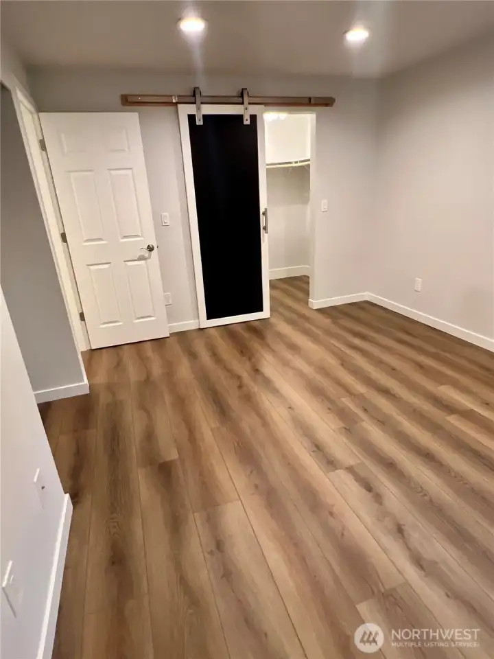 Large primary bedroom