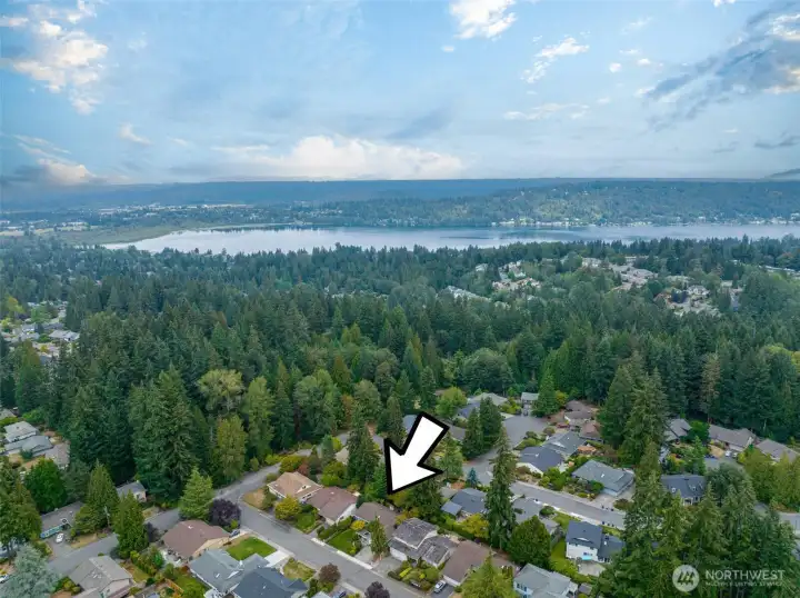 A short drive will take you to Lake Sammamish and Marymoor Park.