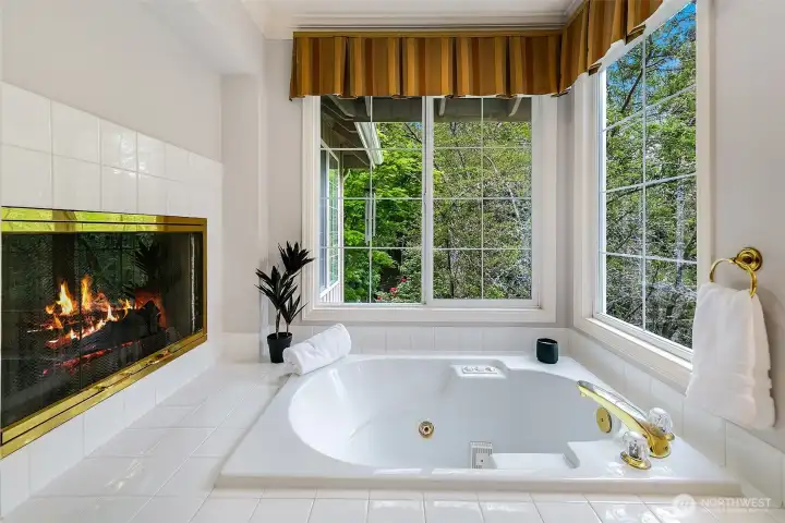 Gorgeous views from your jetted tub overlooking lush greenery
