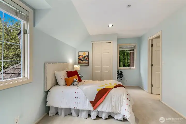 Guest bedroom 4 with jack and jill full bath access