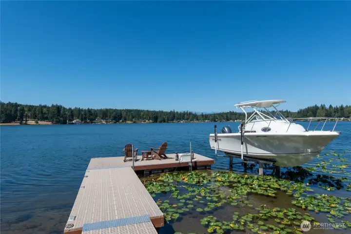 Boat Dock & Boat Lift