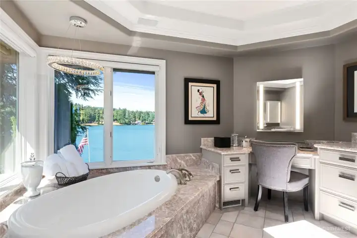 Primary Suite #1 Full Bathroom - Upper level