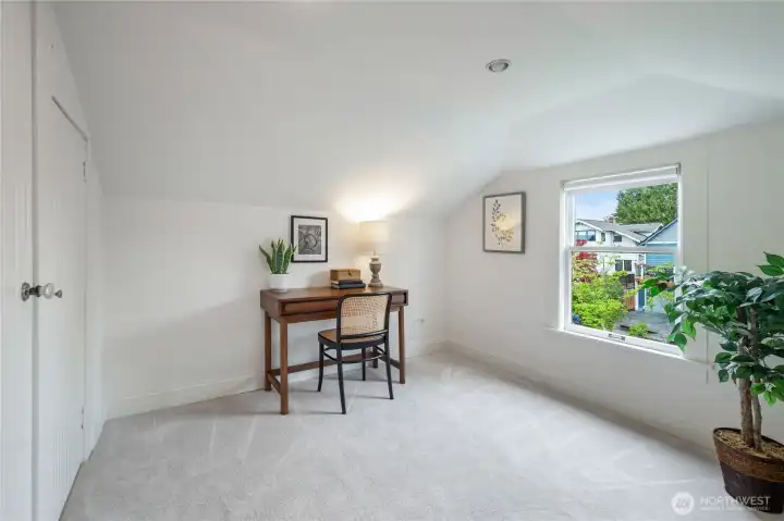upstairs bedroom #2