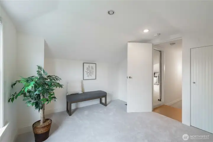 upstairs bedroom #2