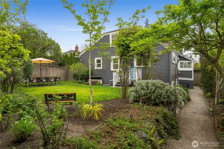 fully-fenced back yard