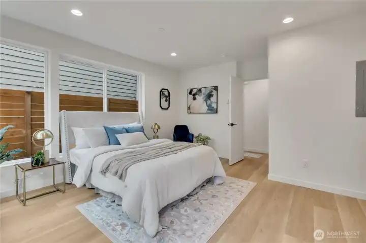 2nd master bedroom on main level