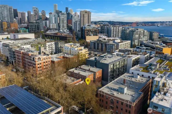 Easy access to the city!