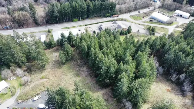 Aerial shot of property. Boundary lines are approximate.