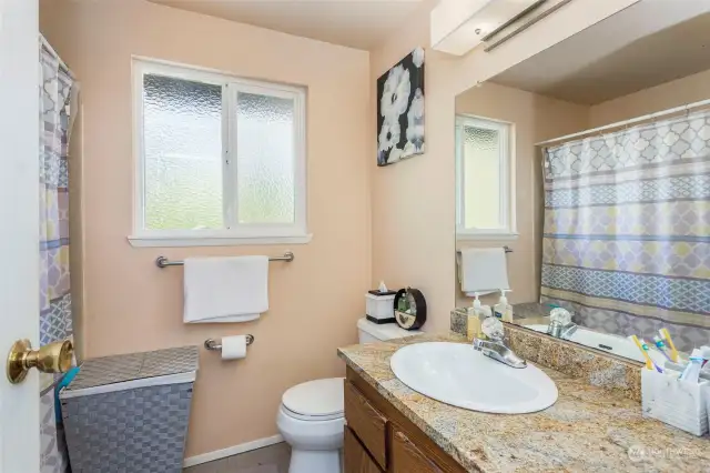 Unit 2 full bathroom