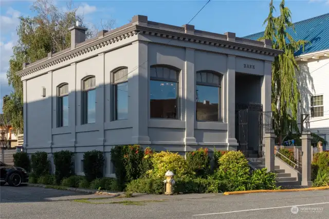 Side view; building sits on the corner of Main St and 2nd