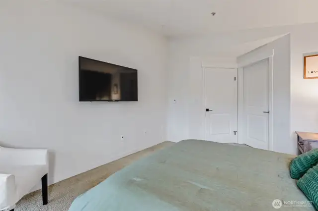 Tv mounts Stay