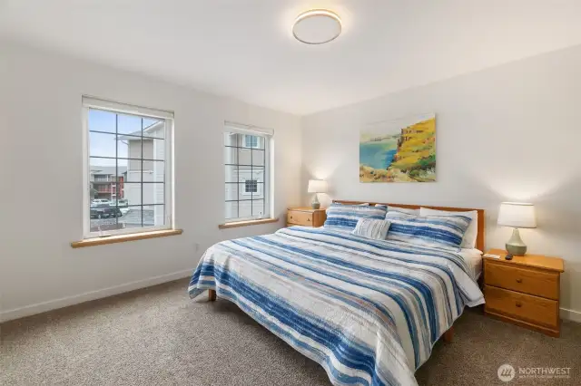 ---the main bedroom with double windows ---