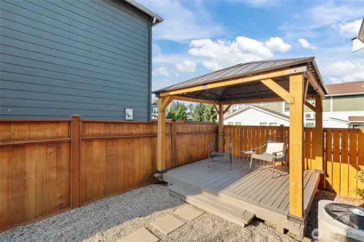 GREAT BBQ AREA!!