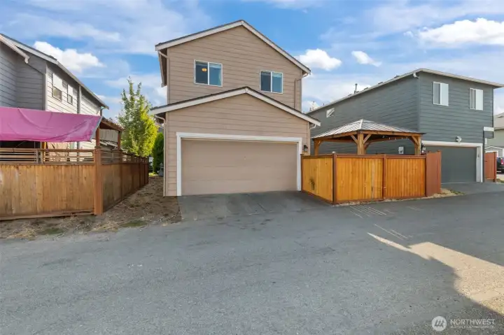 2 CAR GARAGE!