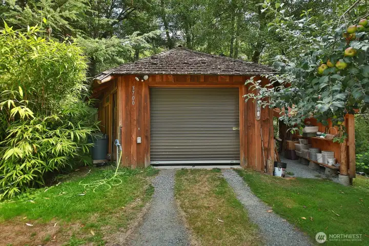 Single car garage. The craftsmanship lives here, too!