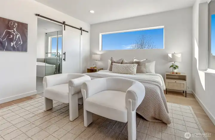 3rd floor en suite primary bedroom