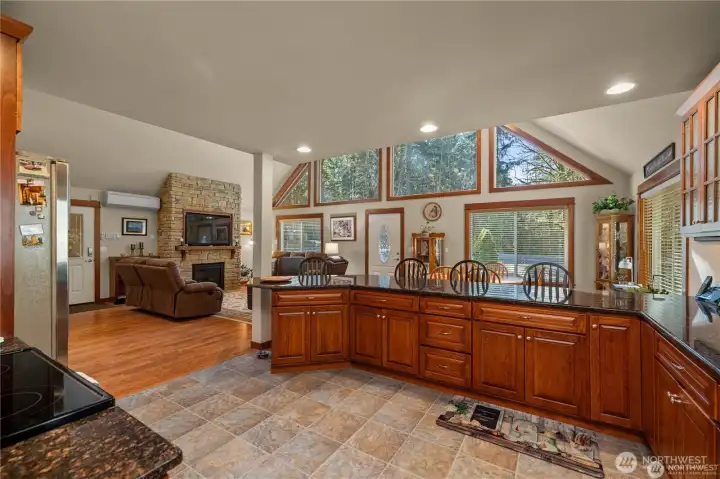 Granite Counters & solid wood cabinetry