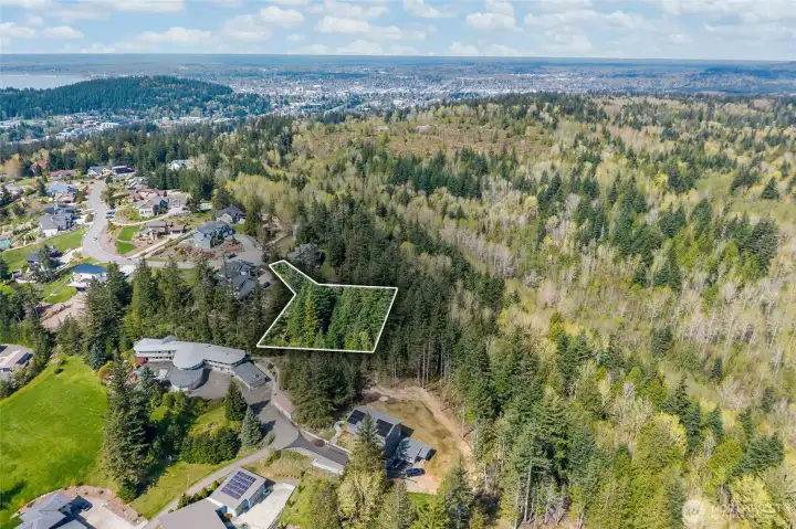 Adjacent to park land, this property offers unmatched access to the outdoors