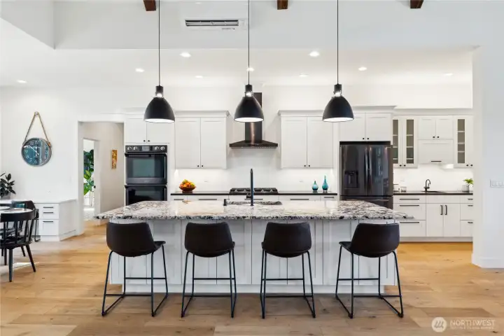 Another view of the gorgeous kitchen!