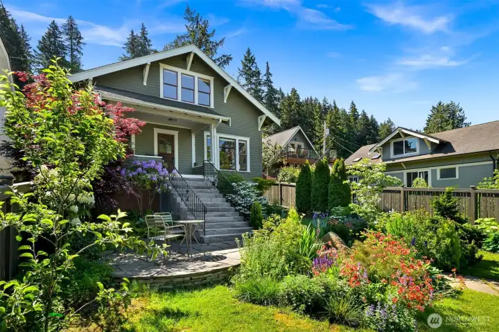The patio is perfect for entertaining & has lovely views of the garden as well as views of the bay The patio is perfect for entertaining & has lovely views of the garden as well as views of the bay