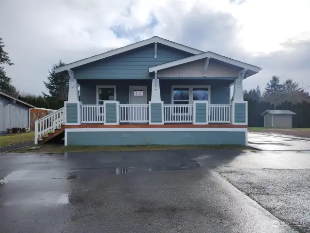 Unit #44 - Love the front covered porch!