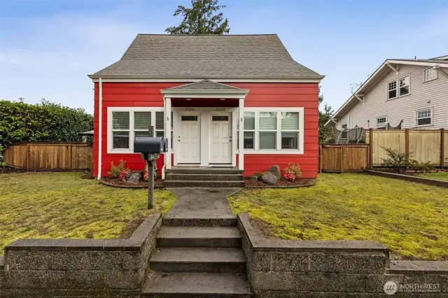 2320 and 2322 Capitol Way SE