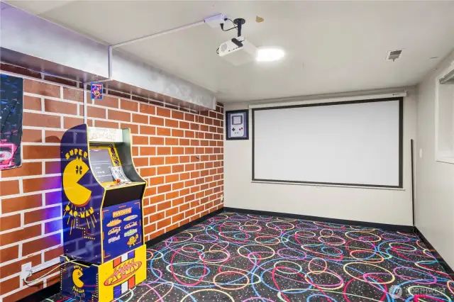 bonus/game room