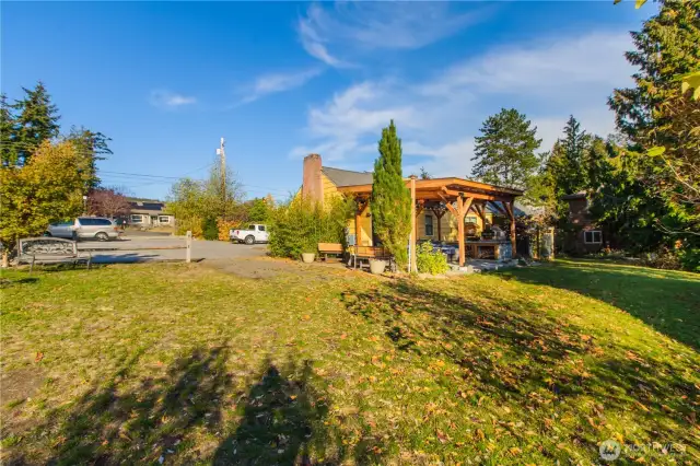 Shared yard