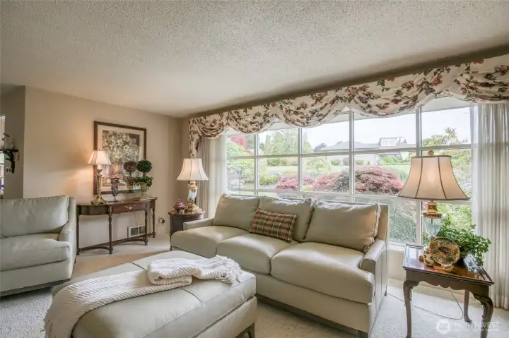 Front room with a great view of the grounds and area.