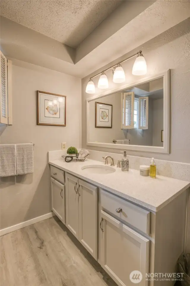 2nd level ¾ bath