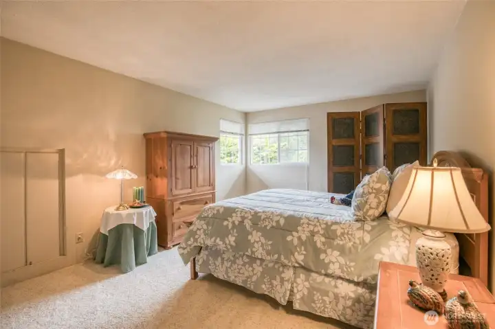 2nd level 2nd bedroom