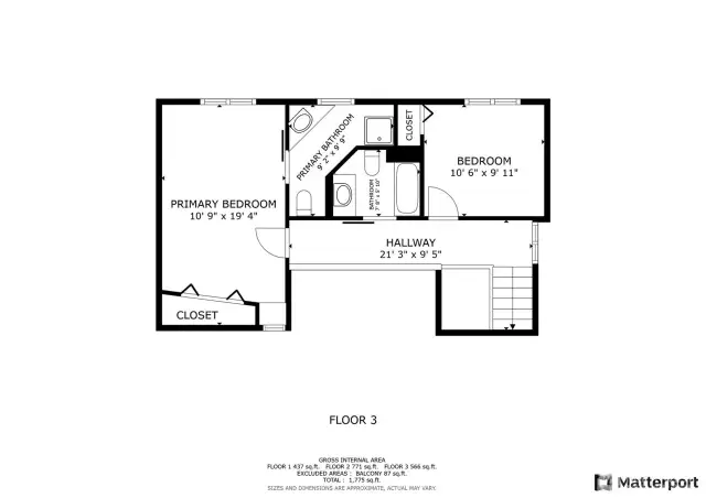 Third Floor is your sanctuary, with privacy blinds creating a hallway or open it up to see the beutiful suronding trees,