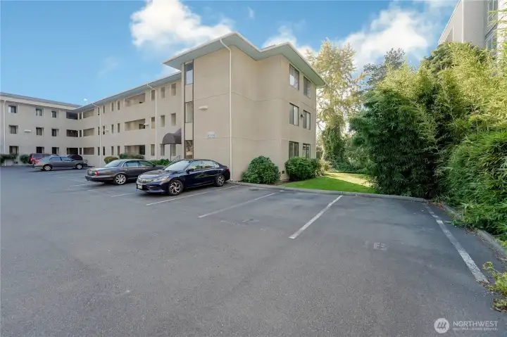 Private parking (#17) and serene corner-unit on the ground level