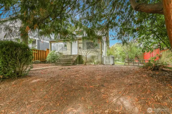 Amazing Opportunity in Highly Desirable Whittier Neighborhood!