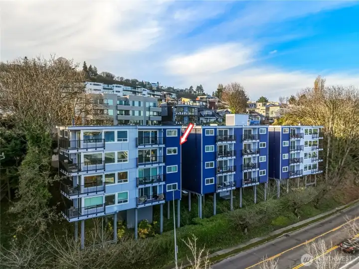 No rental cap and pet-friendly—perfect for living or investment.