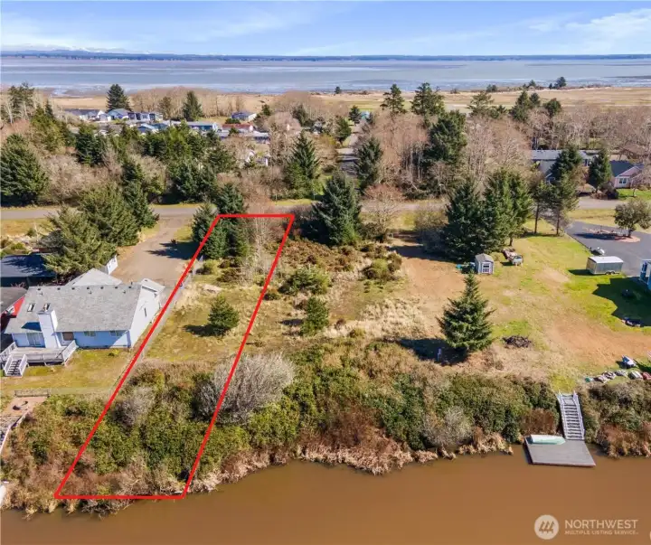 Sketch is estimated, lot is larger.