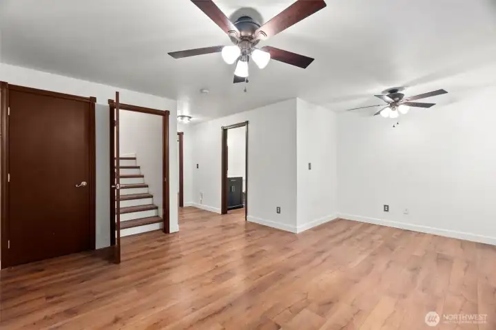 Second living space downstairs with bathroom.