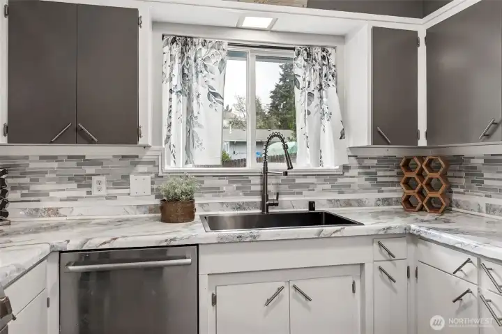 Gorgeous new deep sink!