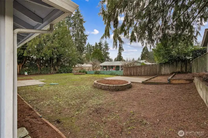 Fully fenced backyard!