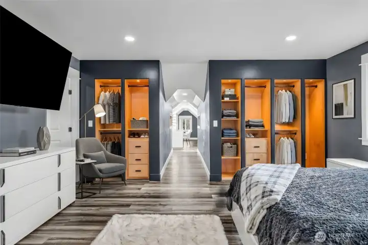 Master bedroom #2 - Upper Level (virtually staged)