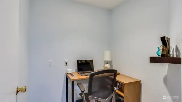 This space upstairs is a perfect office, recording studio, reading nook - the possibilities are endless!