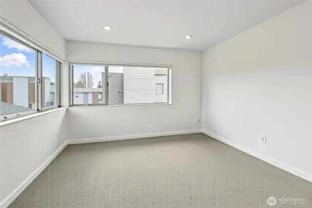 Vacant master bedroom