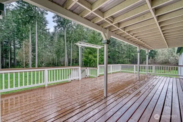 Rain or shine you will have a good time on the spacious deck.