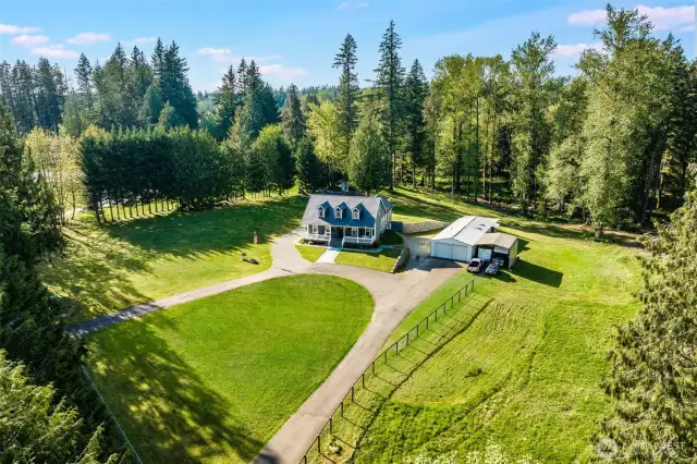 THIS PROPERTY HAS IT ALL!!
