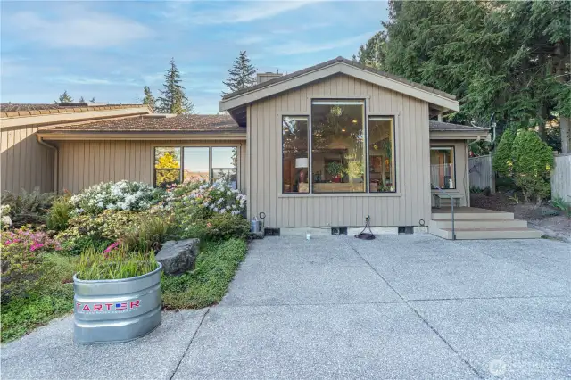 Your private front yard patio is yours to enjoy. You can put out furniture, pots, lounge chairs and enjoy yourself.