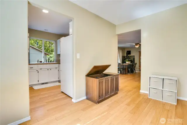 The hardwood floors continue through this main floor and provide for quick and easy maintenance.