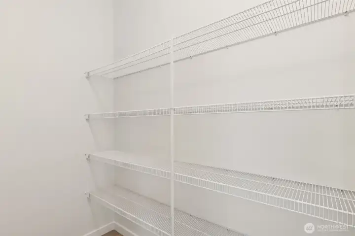 Walk-in Kitchen Pantry