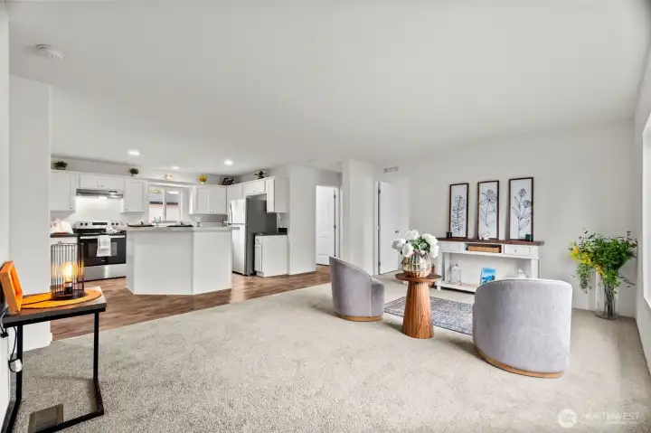 Open concept living room/kitchen