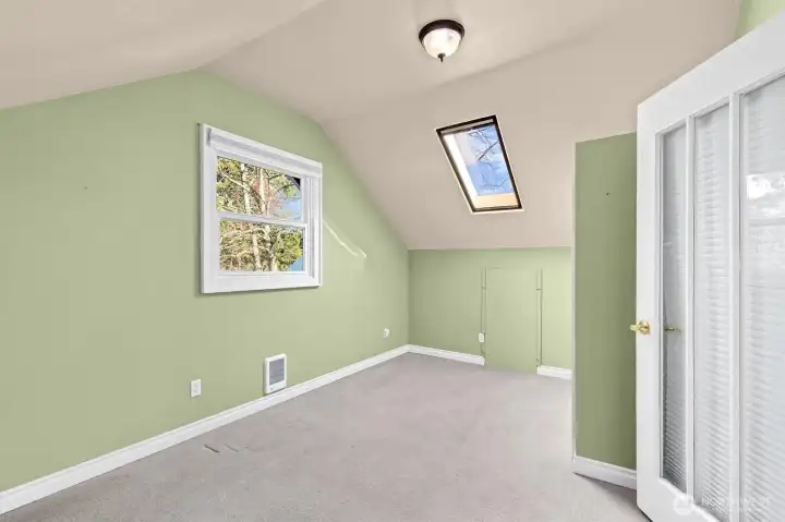Upstairs bedroom #2
